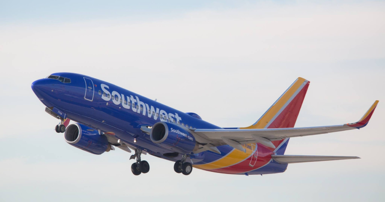 რატომ შემცირდა გუშინ ავიაკომპანიების აქციების ფასები?