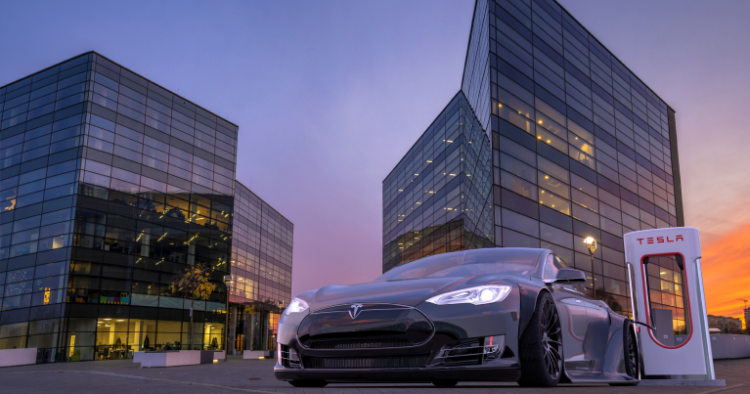 Tesla-ში ინვესტირებამდე ინვესტორები ამ 2 ნიშანს უნდა დაელოდონ