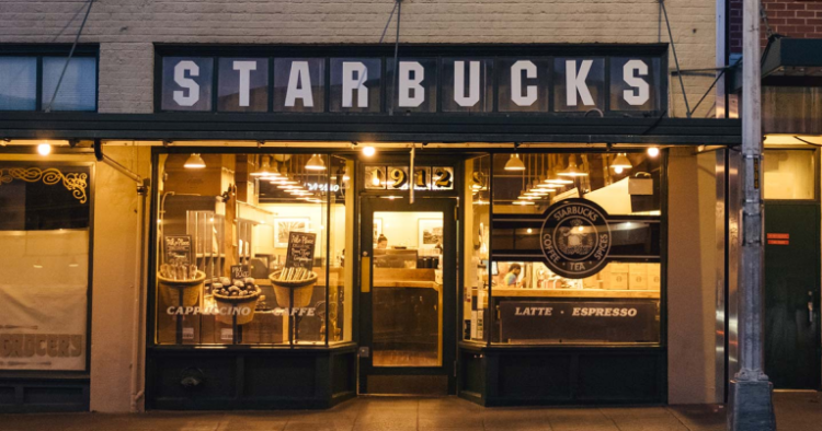 როგორ იმოქმედებს Starbucks-ის აქციებზე ახალი აღმასრულებელი დირექტორი?