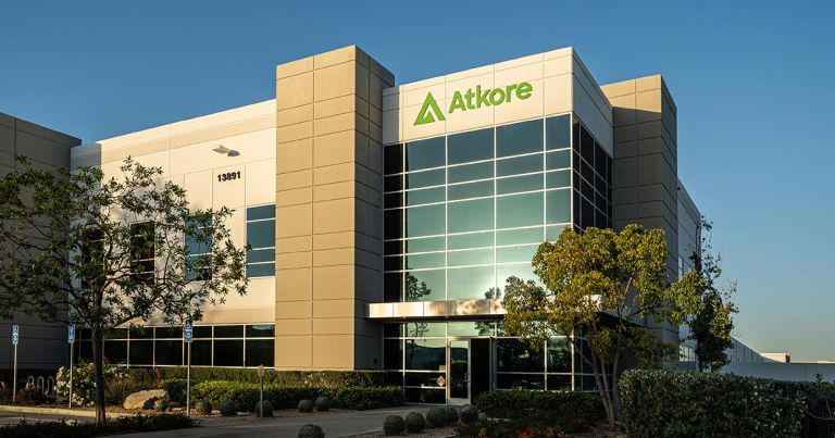 რატომ გაიზარდა პარასკევს Atkore-ის აქციების ფასი?