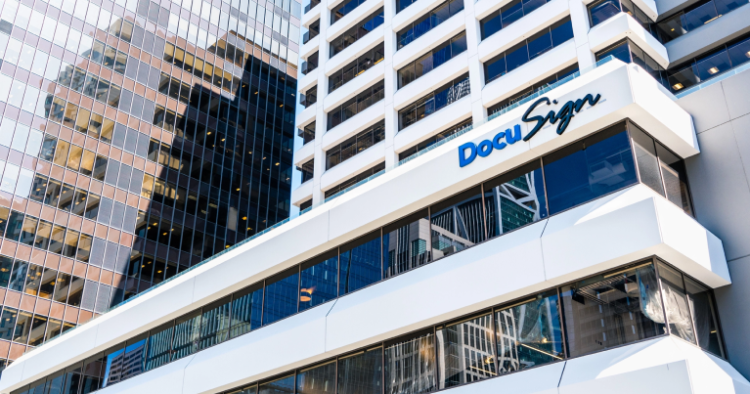 რატომ გაიზარდა პარასკევს DocuSign-ის აქციების ფასი?