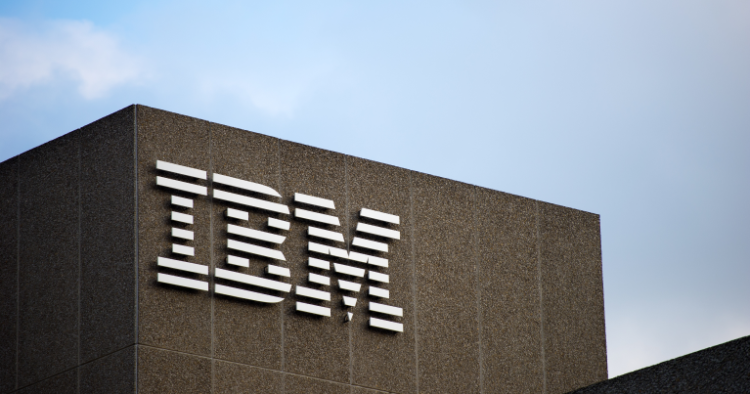 რატომ გაიზარდა გუშინ IBM-ის აქციების ფასი?