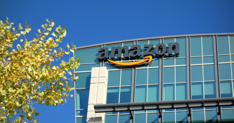 Amazon-მა ახალი ჩიპები დააანონსა და საკუთარი ჩეთბოტი — Amazon Q გამოუშვა