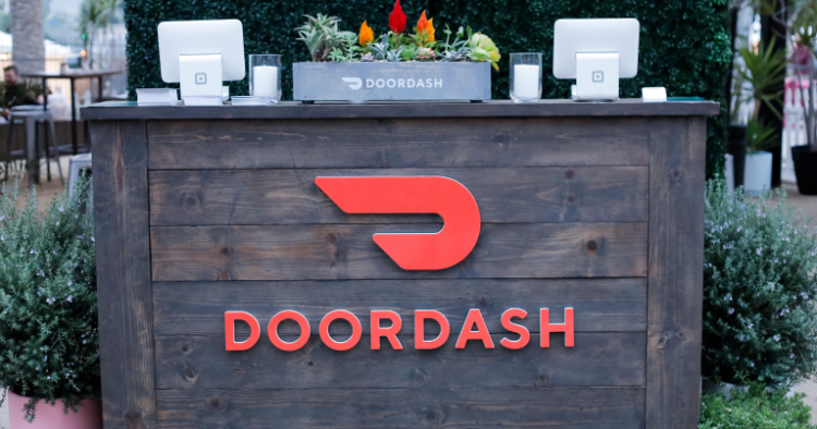 როგორ გაზარდა DoorDash-მა მესამე კვარტალში შემოსავალი და აქციების ფასი?