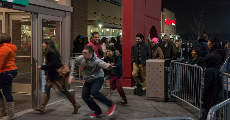 როგორ მოქმედებს მადლიერების დღე და შავი პარასკევი აქციებზე?