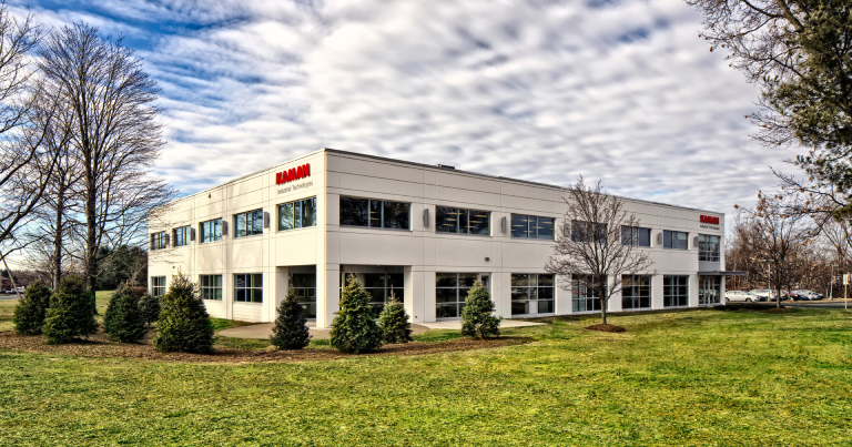 პარასკევს თვითმფრინავის ნაწილების მიმწოდებელი კომპანიის — Kaman-ის აქციების ფასი გაორმაგდა