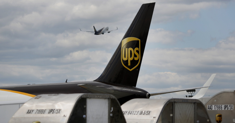 დღეს UPS-მა მოსალოდნელზე სუსტი კვარტალური შედეგები გამოაქვეყნა